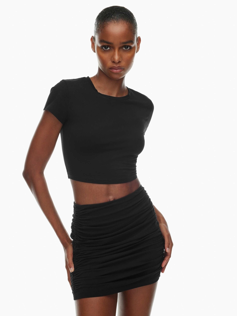 NWT Aritzia TNA Chill Malibu Ruched Mini Skirt Black XS